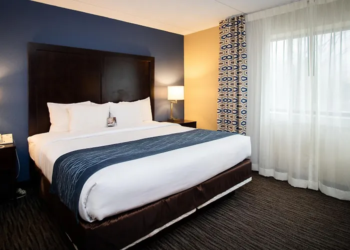 Hotel Suburban Elk Grove 4*