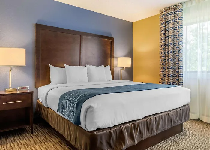 Hotel Suburban Elk Grove