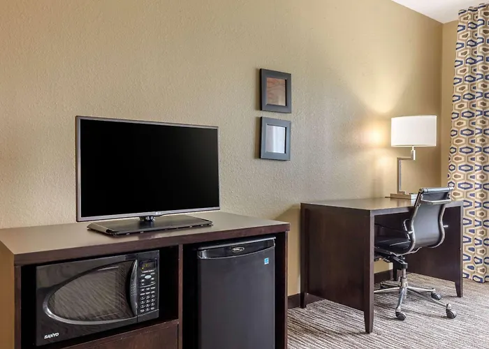 Hotel Suburban Elk Grove