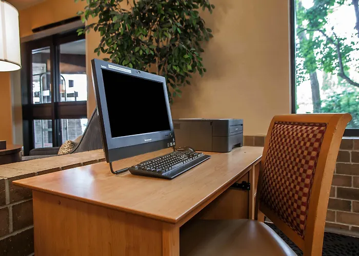 Hotel Suburban Elk Grove