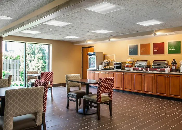 Suburban Elk Grove Hotel Arlington Heights