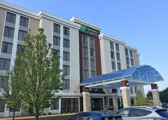 Suburban Elk Grove Hotel